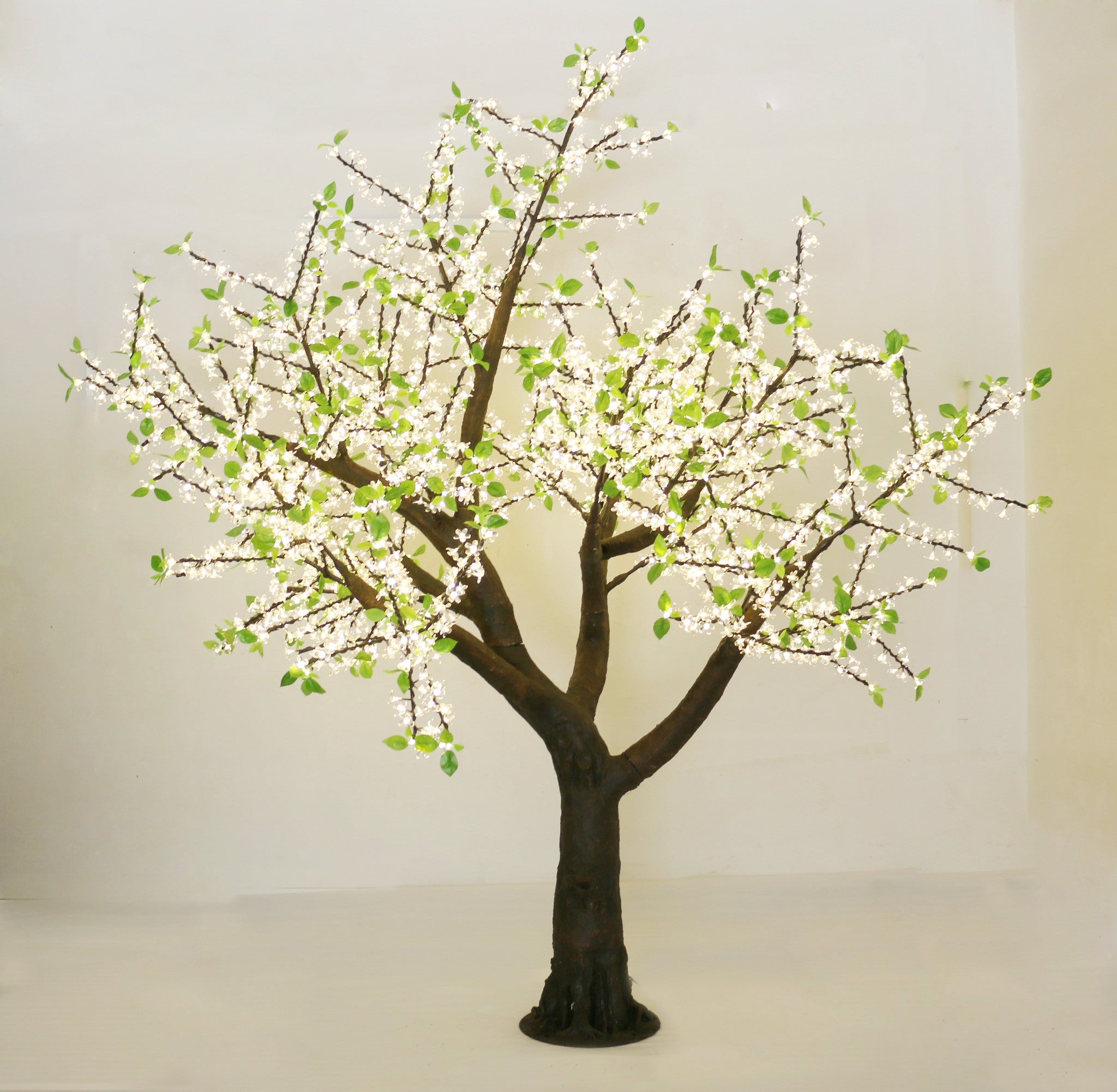 3 metre LED White Blossom With Leaves